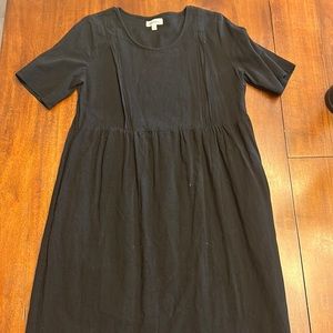 Nursing dress in black. Size xl. Wren and ivory.